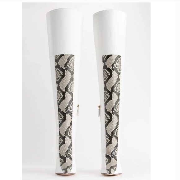 Good American Leather Boots - Picture 7 of 16